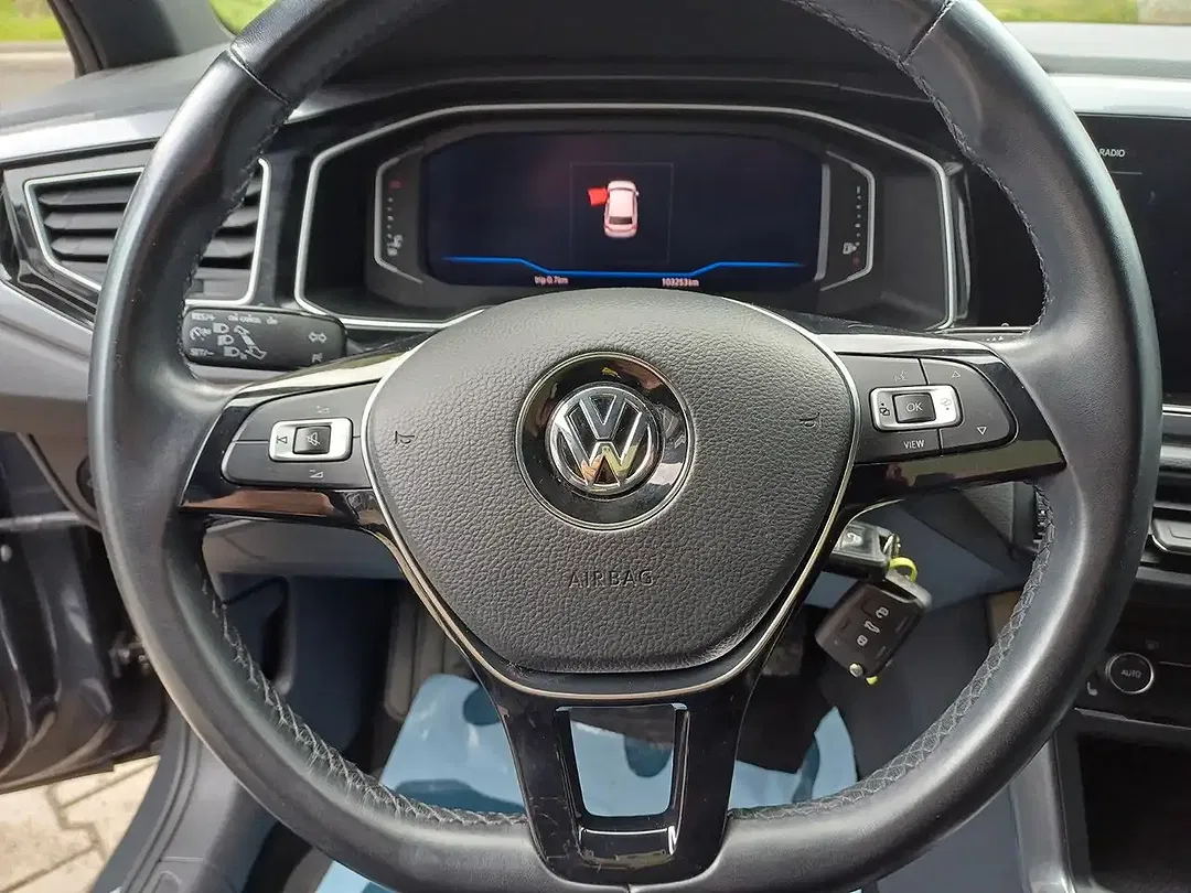 Volkswagen Polo - Thumbnail 8
