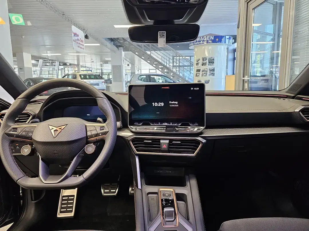 CUPRA Leon - Thumbnail 5