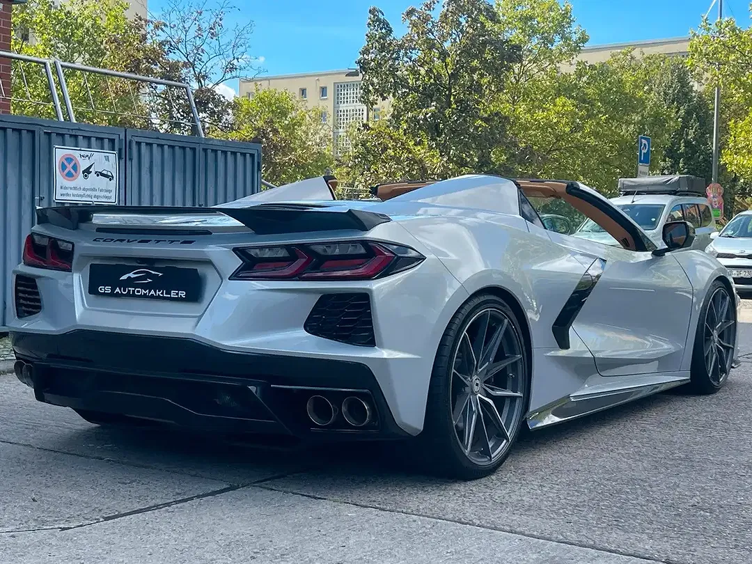 Corvette C8 - Thumbnail 4