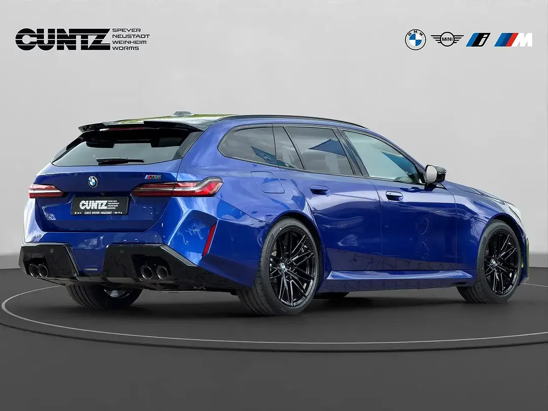 BMW M5 - Thumbnail 5