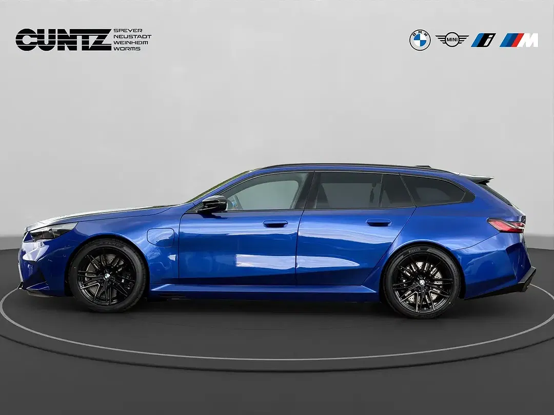BMW M5 - Thumbnail 8