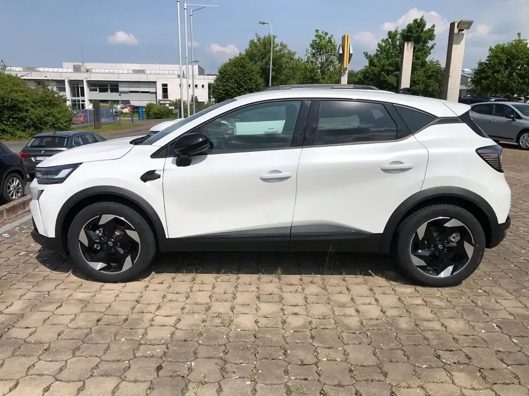 Renault Captur - Thumbnail 3