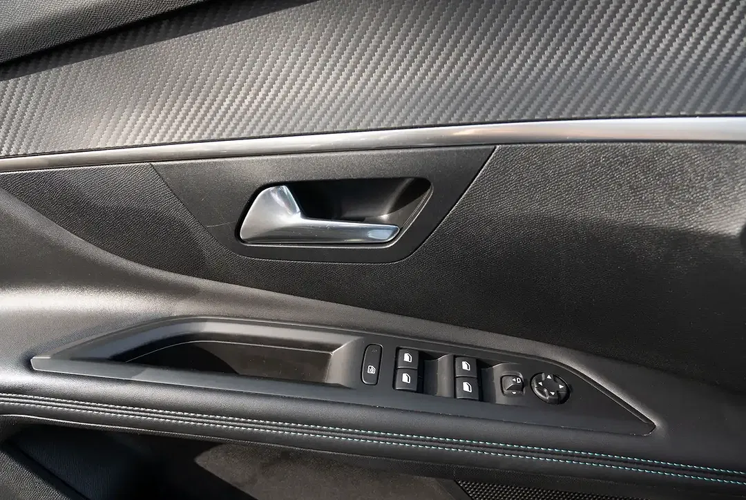 Peugeot 3008 - Thumbnail 13