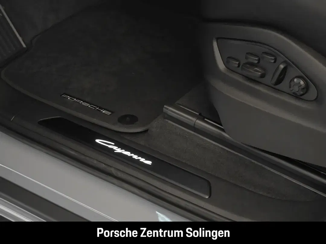 Porsche Cayenne - Thumbnail 14