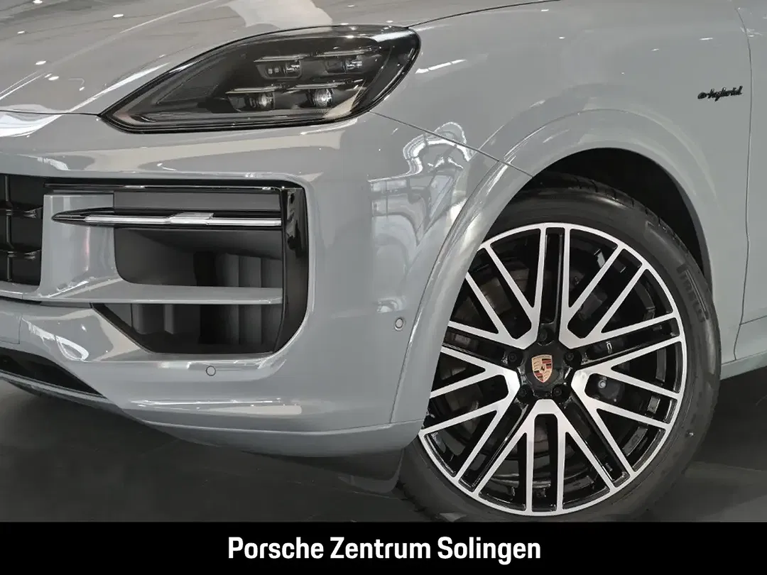 Porsche Cayenne - Thumbnail 6