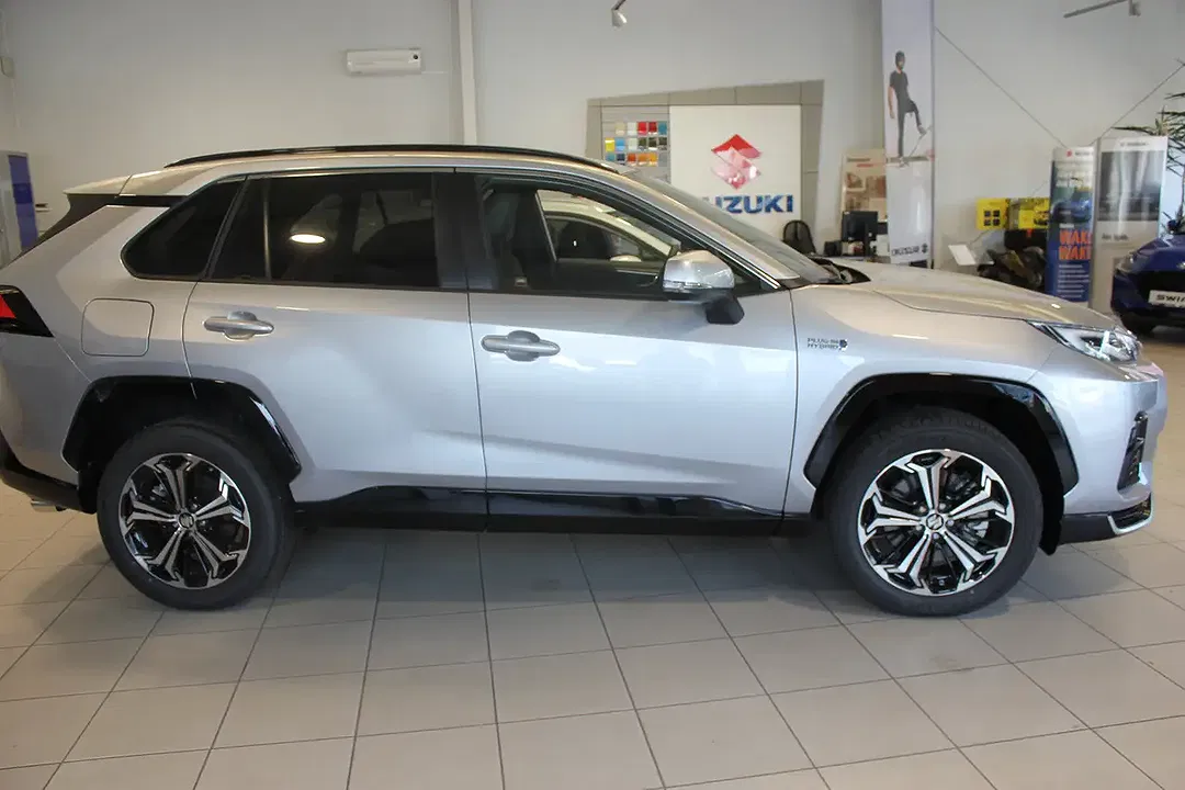 Suzuki Across - Thumbnail 3