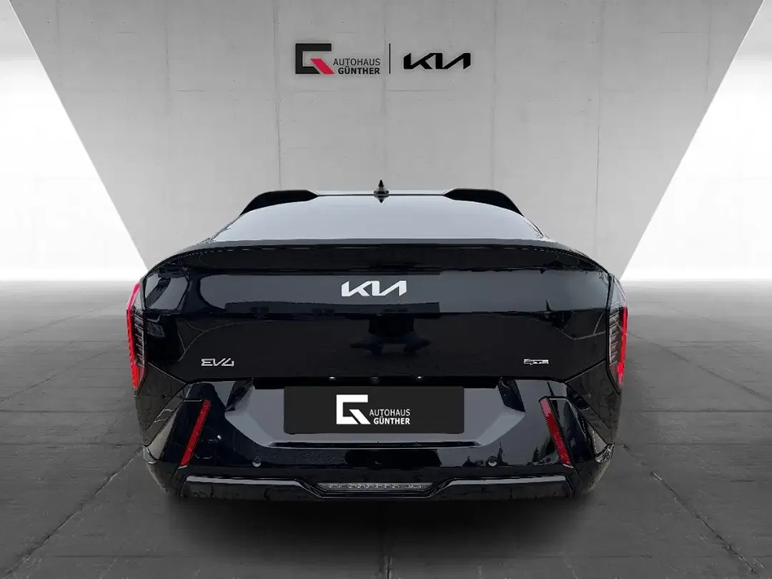 Kia EV4 - Thumbnail 2