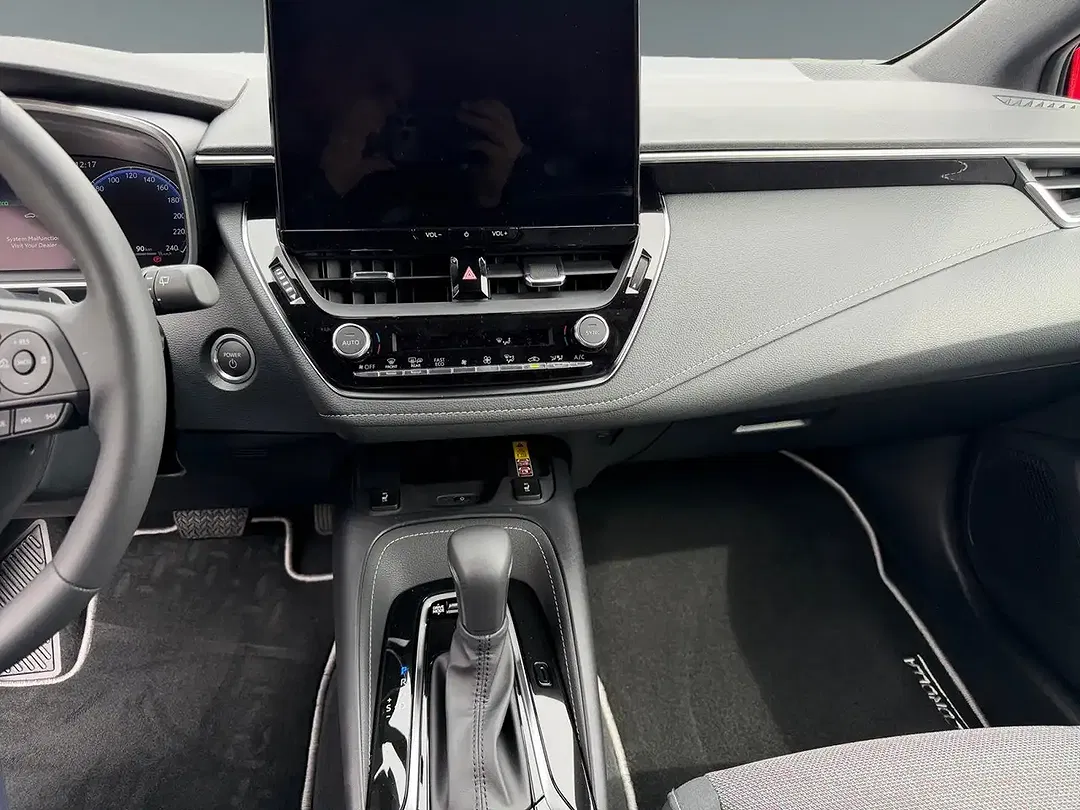 Toyota Corolla - Thumbnail 11