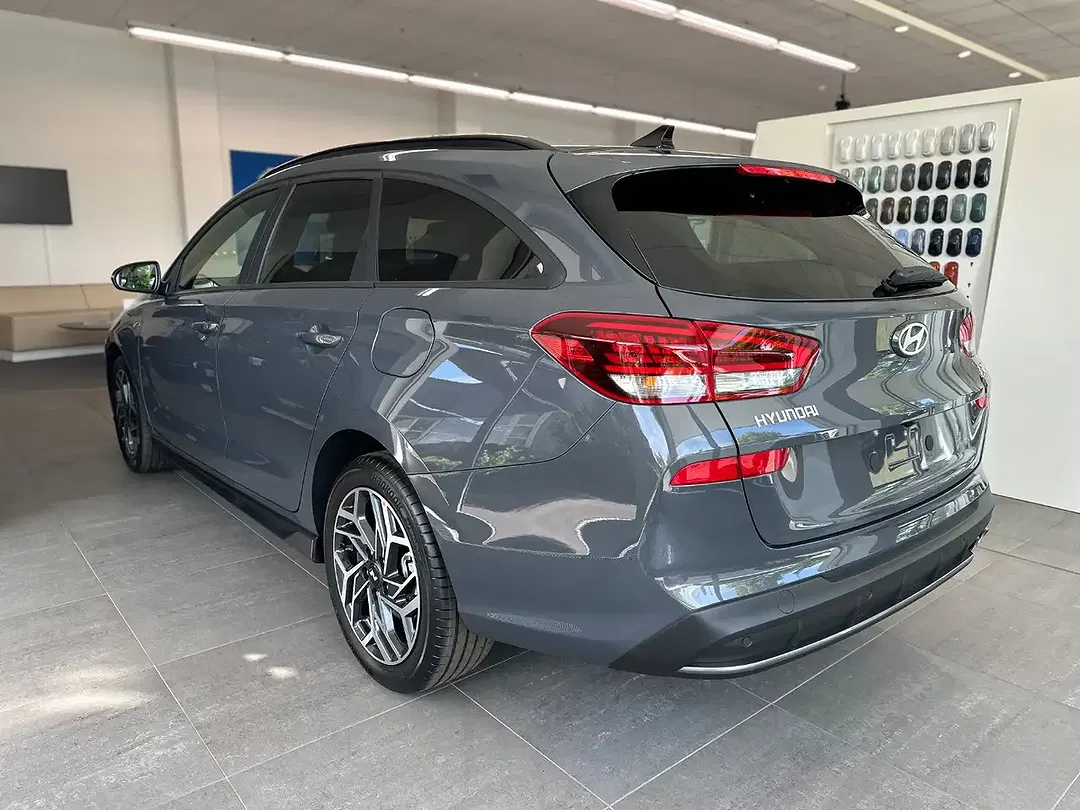 Hyundai i30 - Thumbnail 2