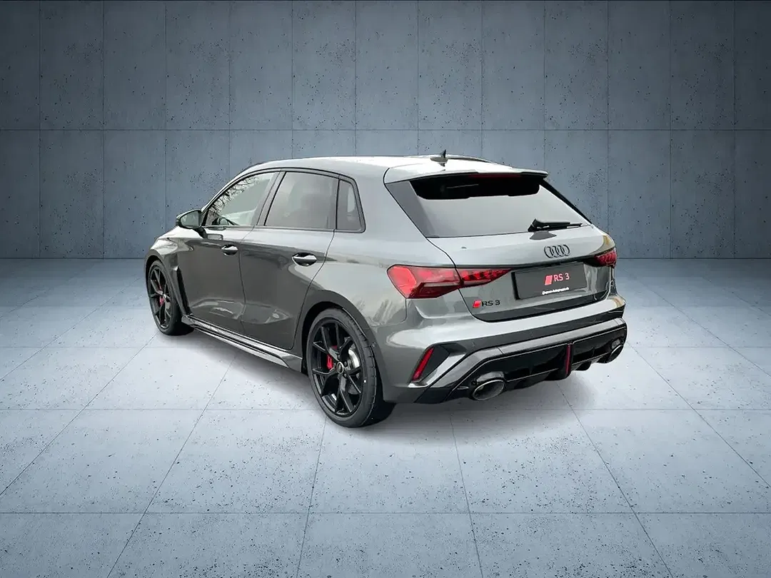 Audi RS3 - Thumbnail 4
