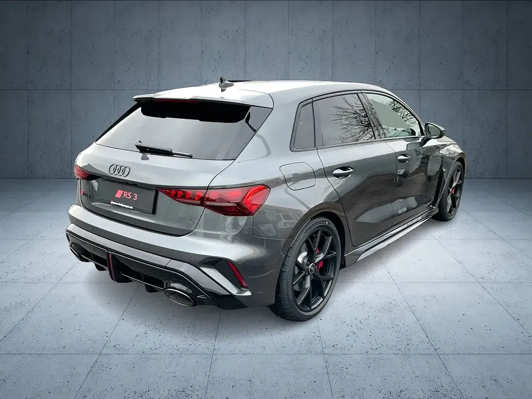 Audi RS3 - Thumbnail 6