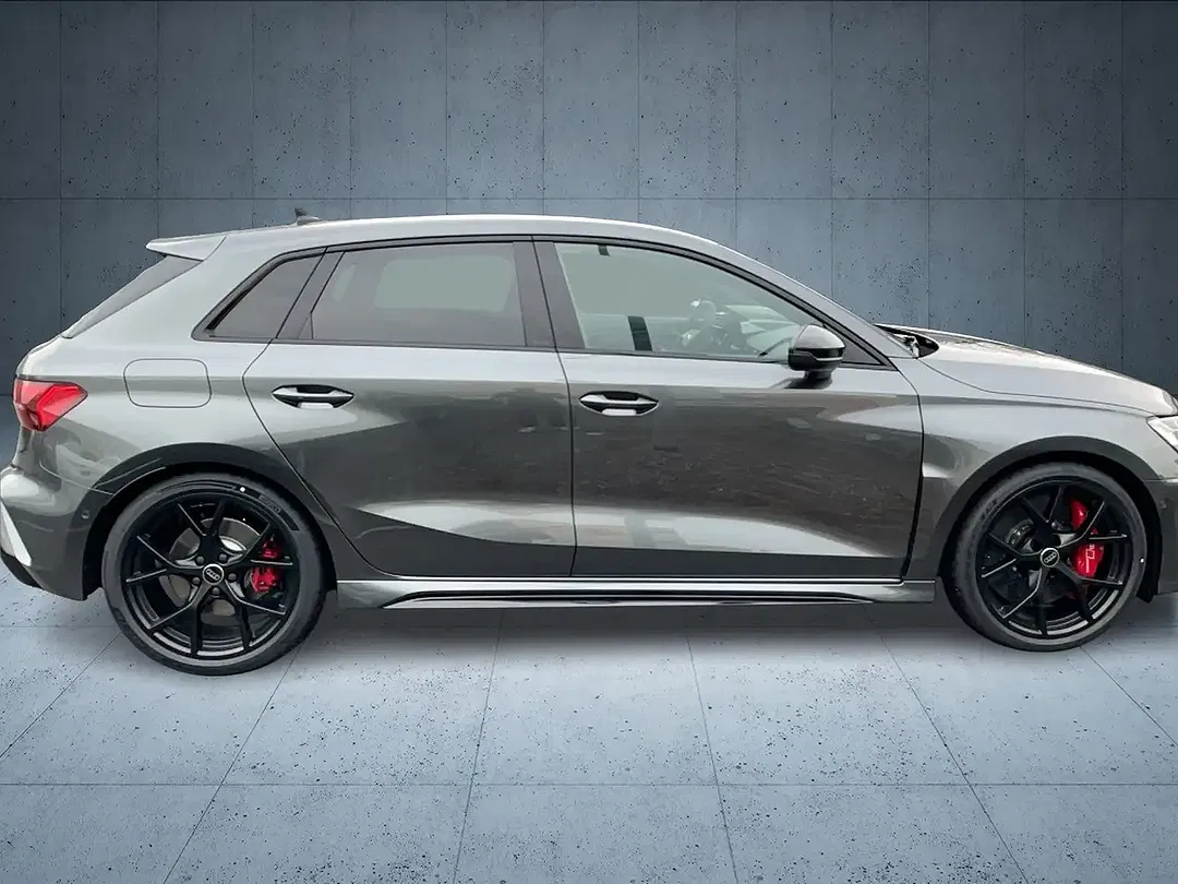 Audi RS3 - Thumbnail 7