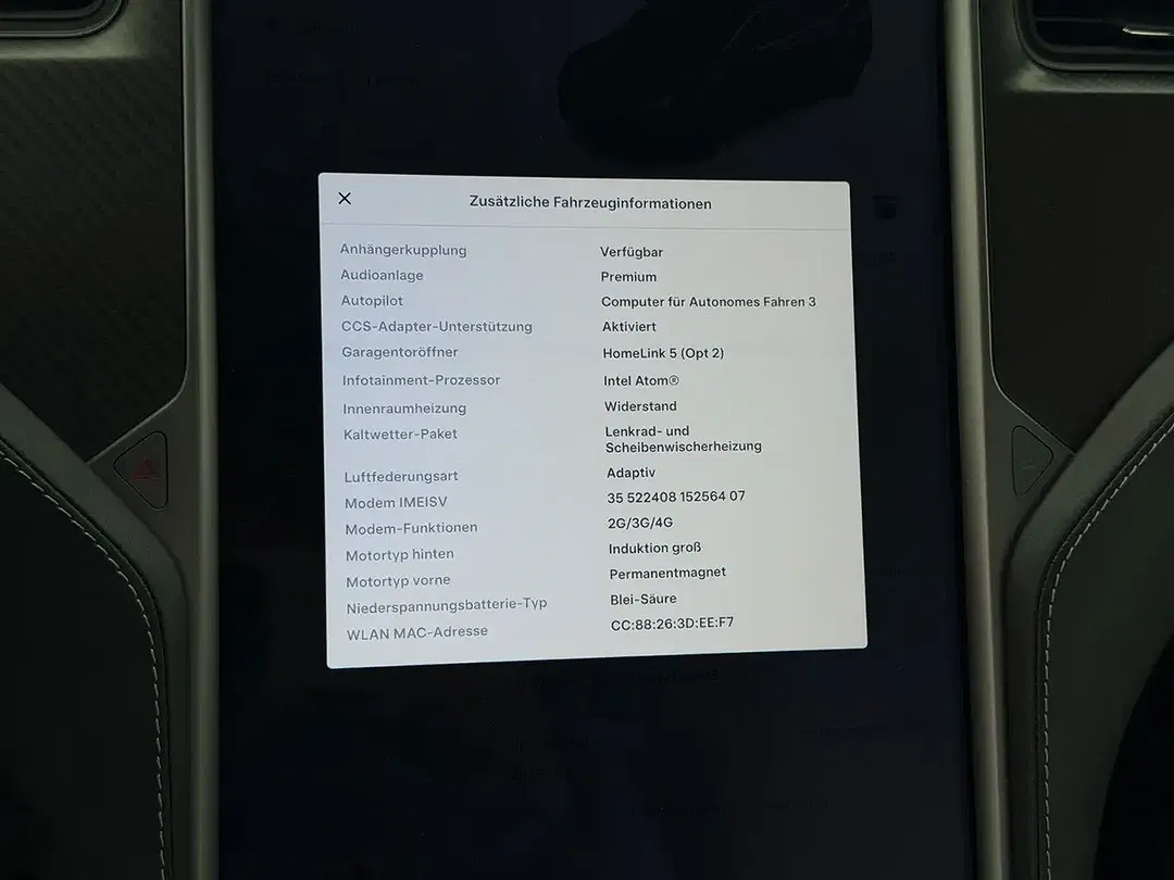 Tesla Model X - Thumbnail 33
