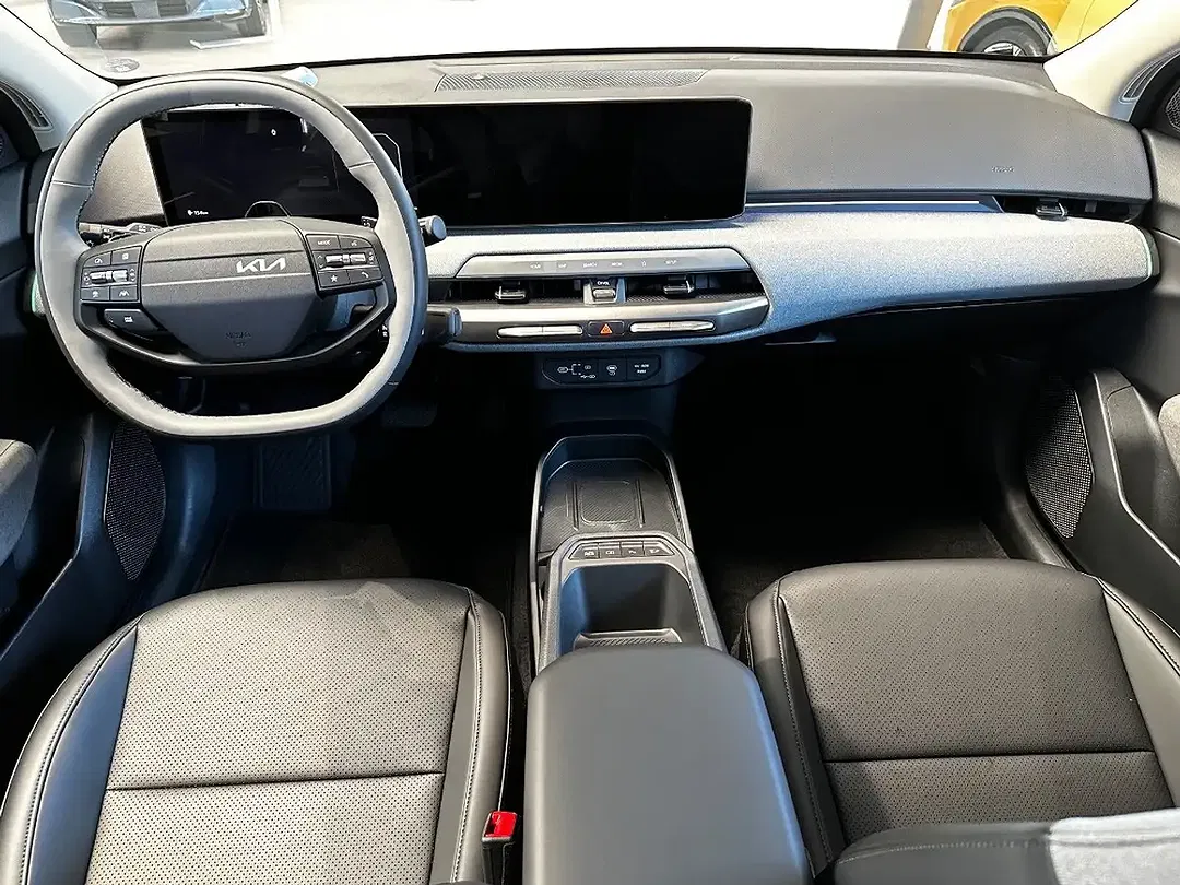 Kia EV4 - Thumbnail 9