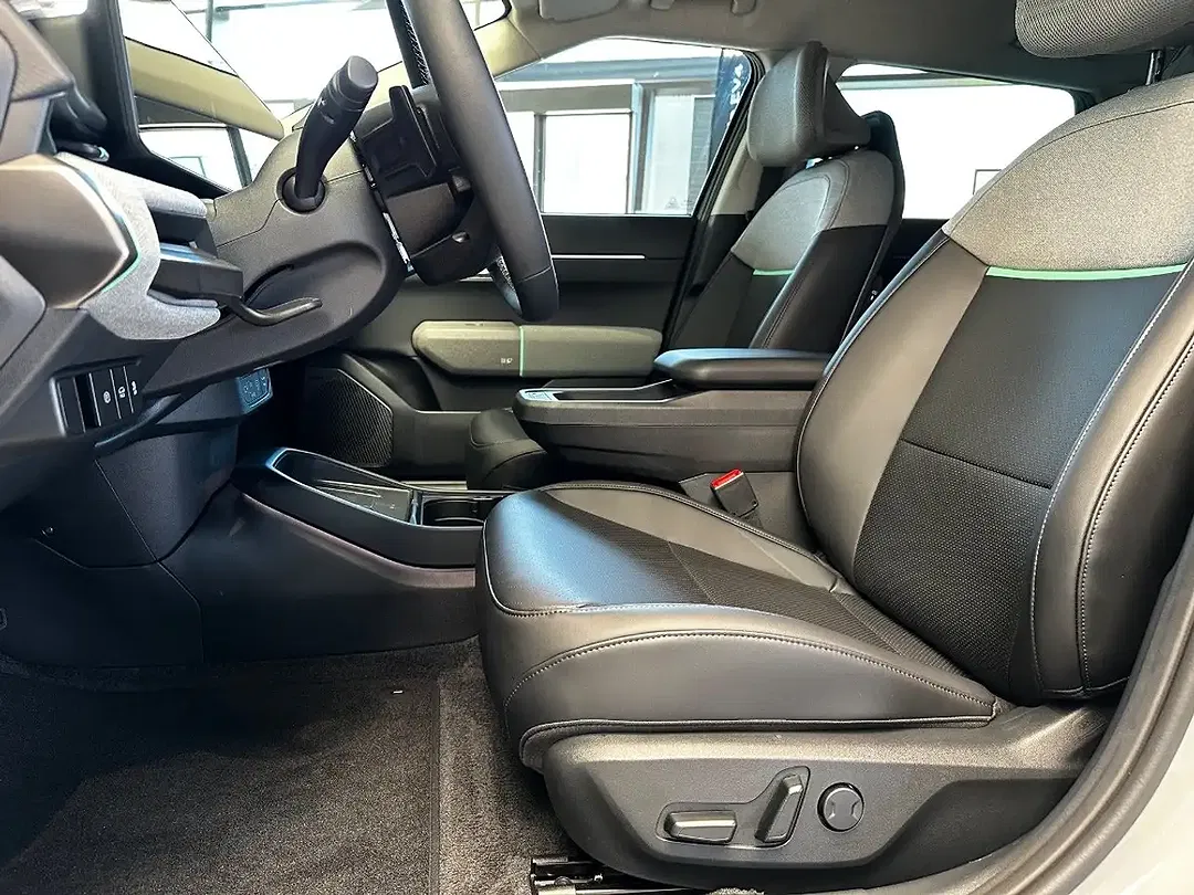 Kia EV4 - Thumbnail 10