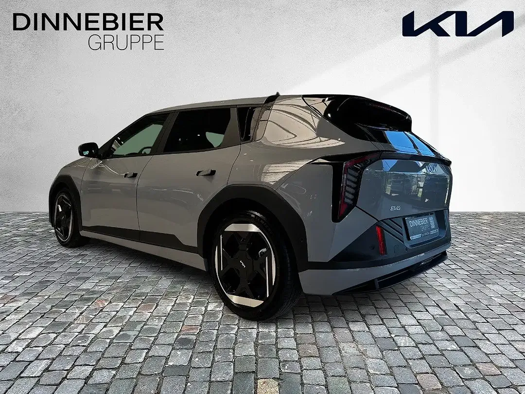 Kia EV4 - Thumbnail 2