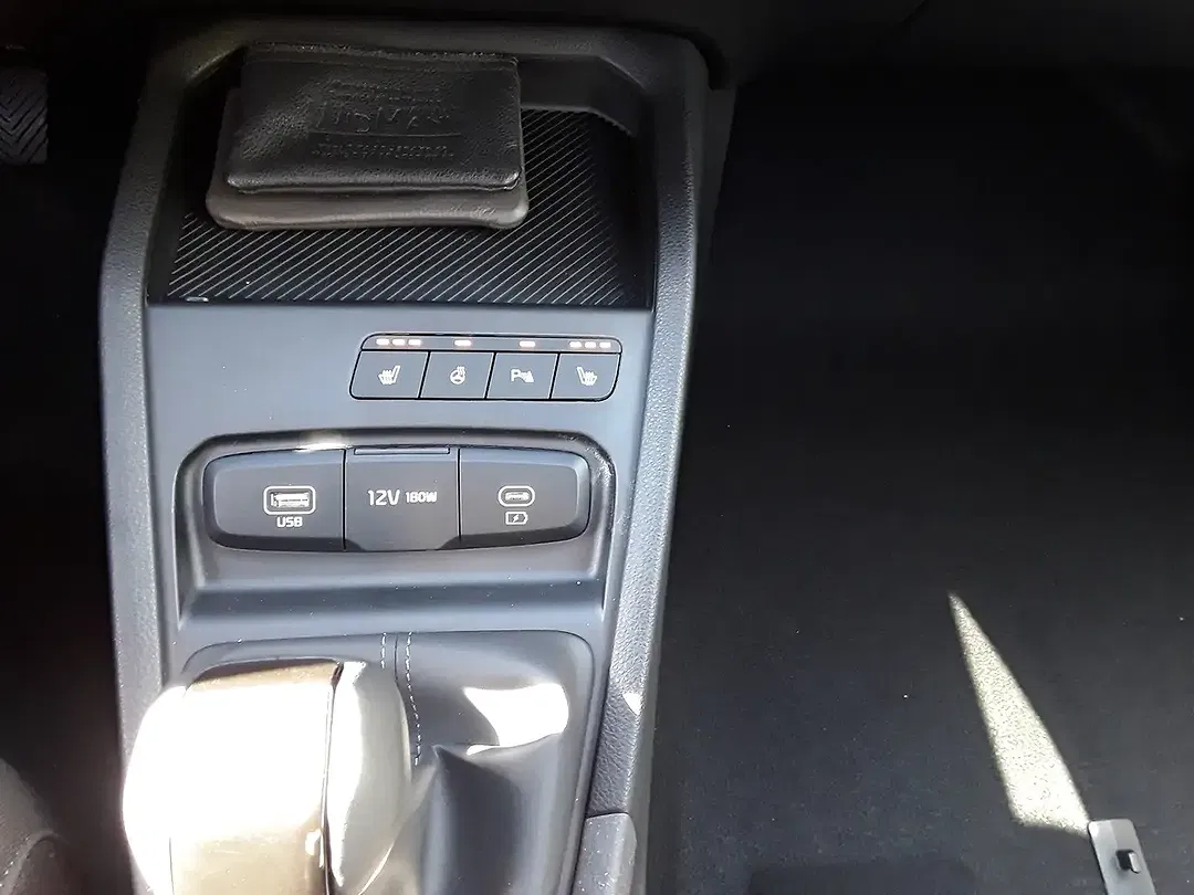 Kia Stonic - Thumbnail 15