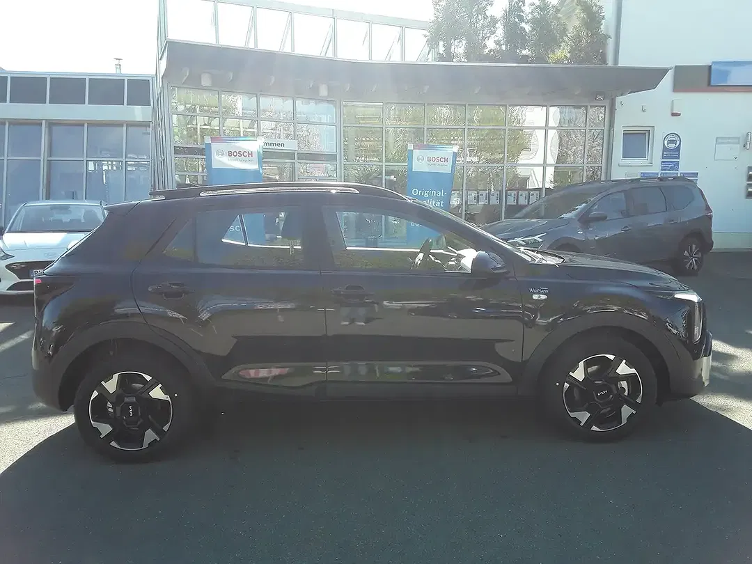 Kia Stonic - Thumbnail 2