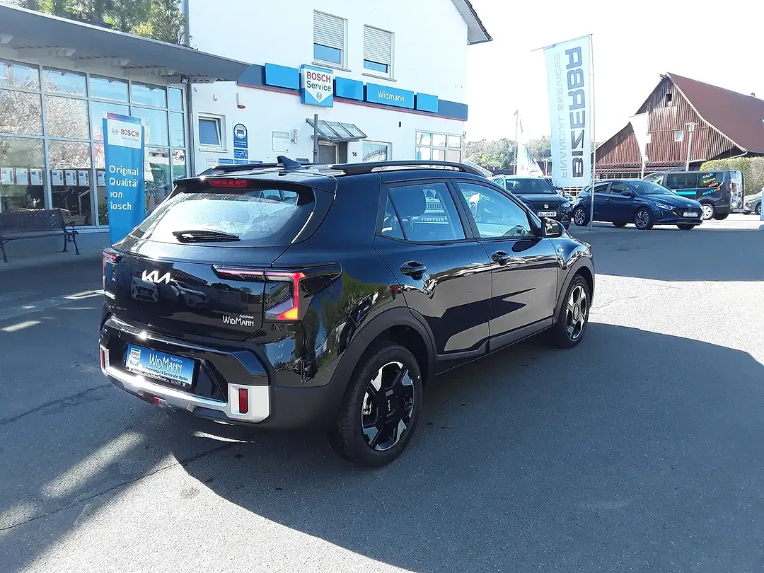 Kia Stonic - Thumbnail 3