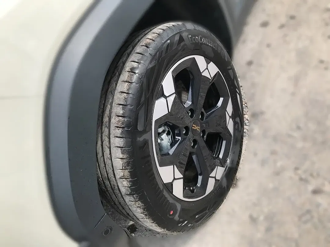 Dacia Duster - Thumbnail 8