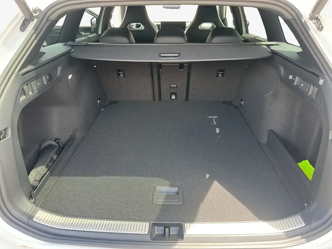 Volkswagen Passat Variant - Thumbnail 10
