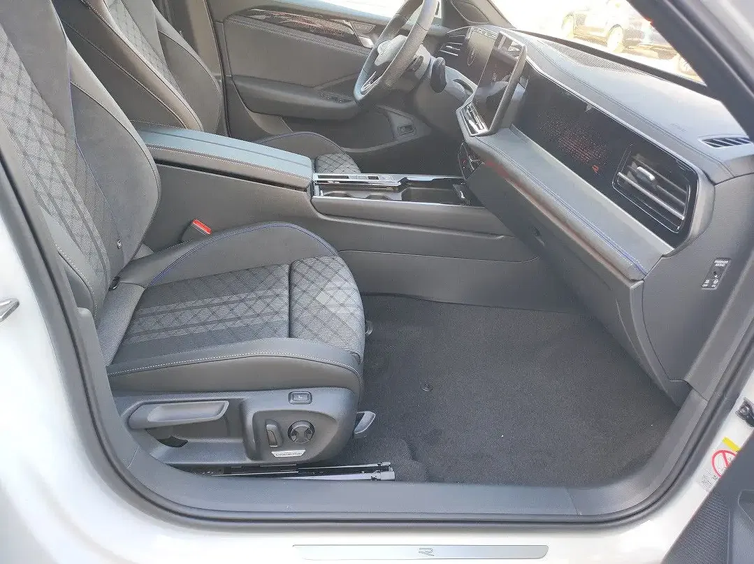 Volkswagen Passat Variant - Thumbnail 9