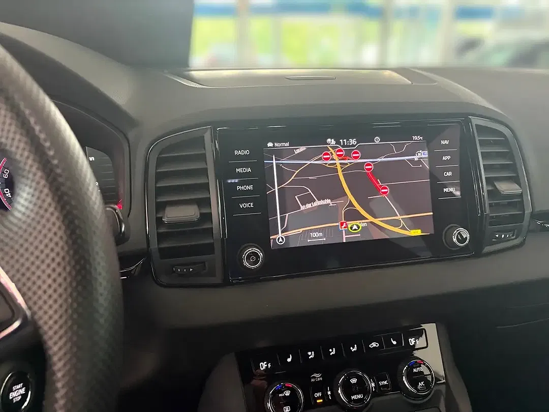 Skoda Karoq - Thumbnail 11