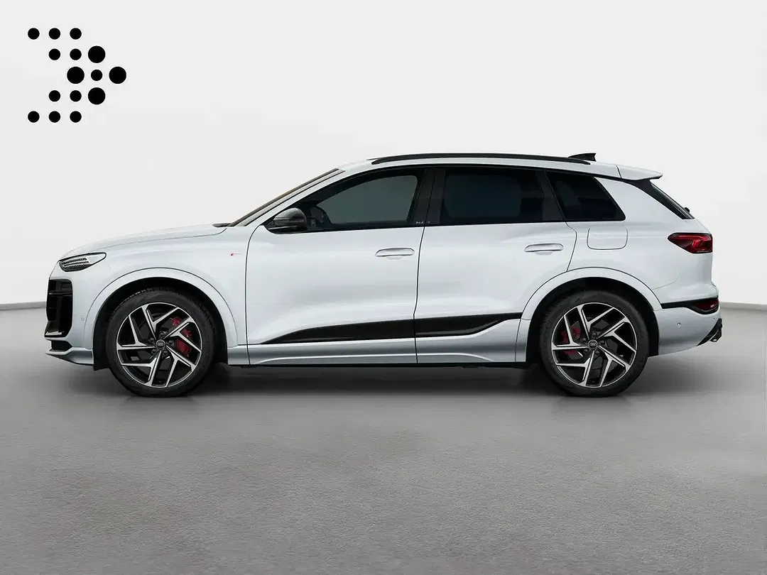 Audi Q6 e-tron - Thumbnail 2