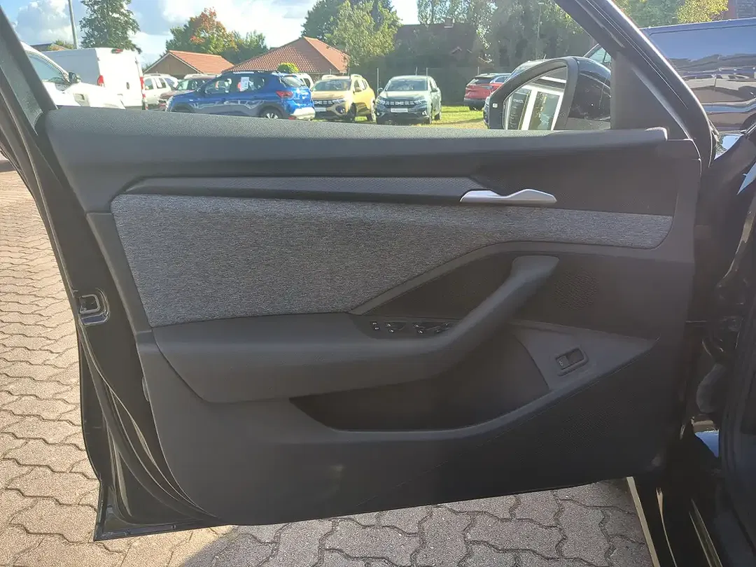 Skoda Superb - Thumbnail 15