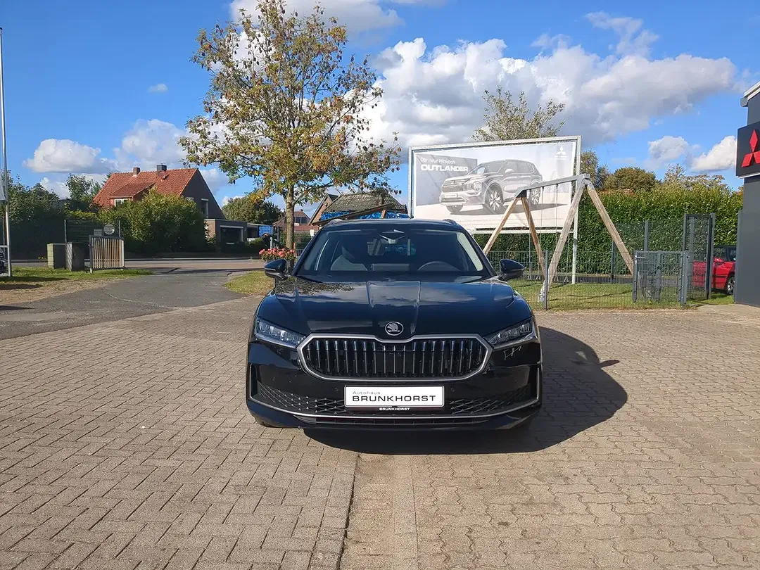 Skoda Superb - Thumbnail 3