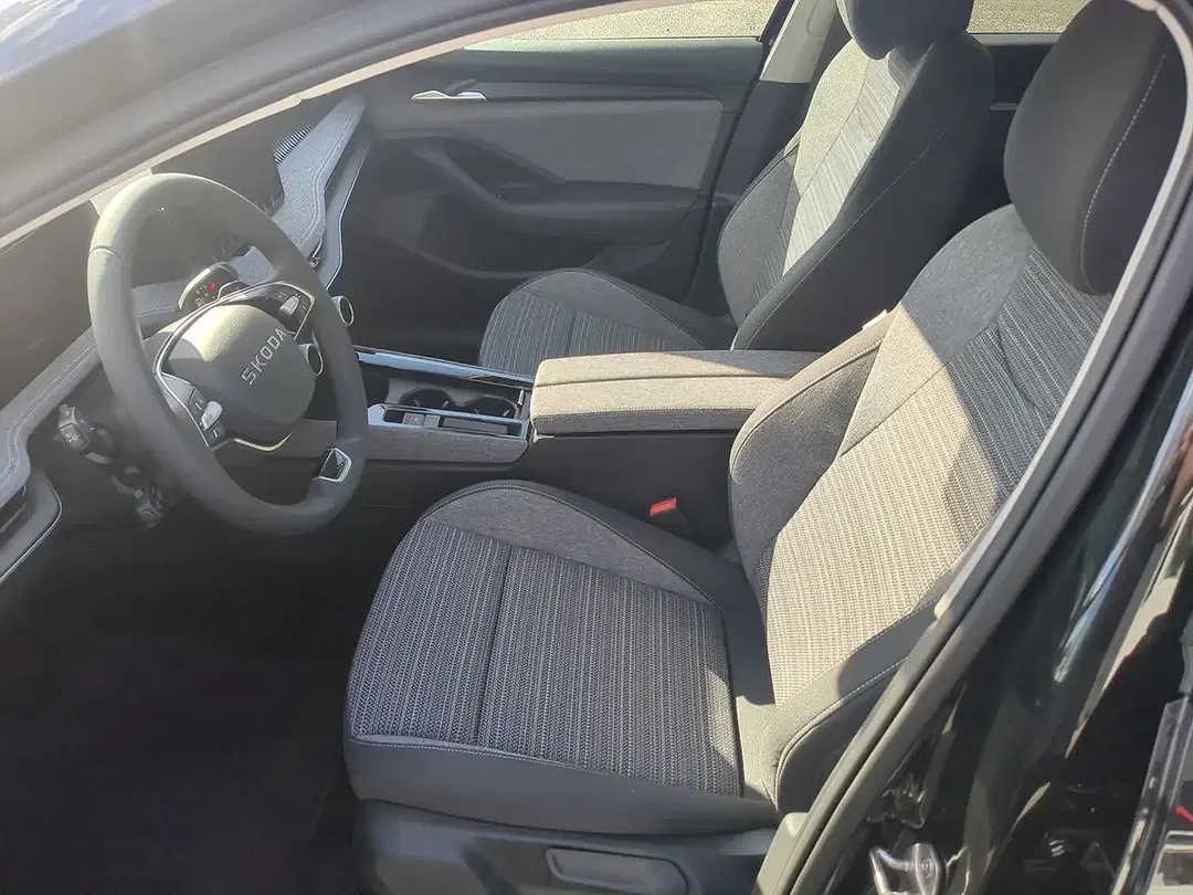 Skoda Superb - Thumbnail 5