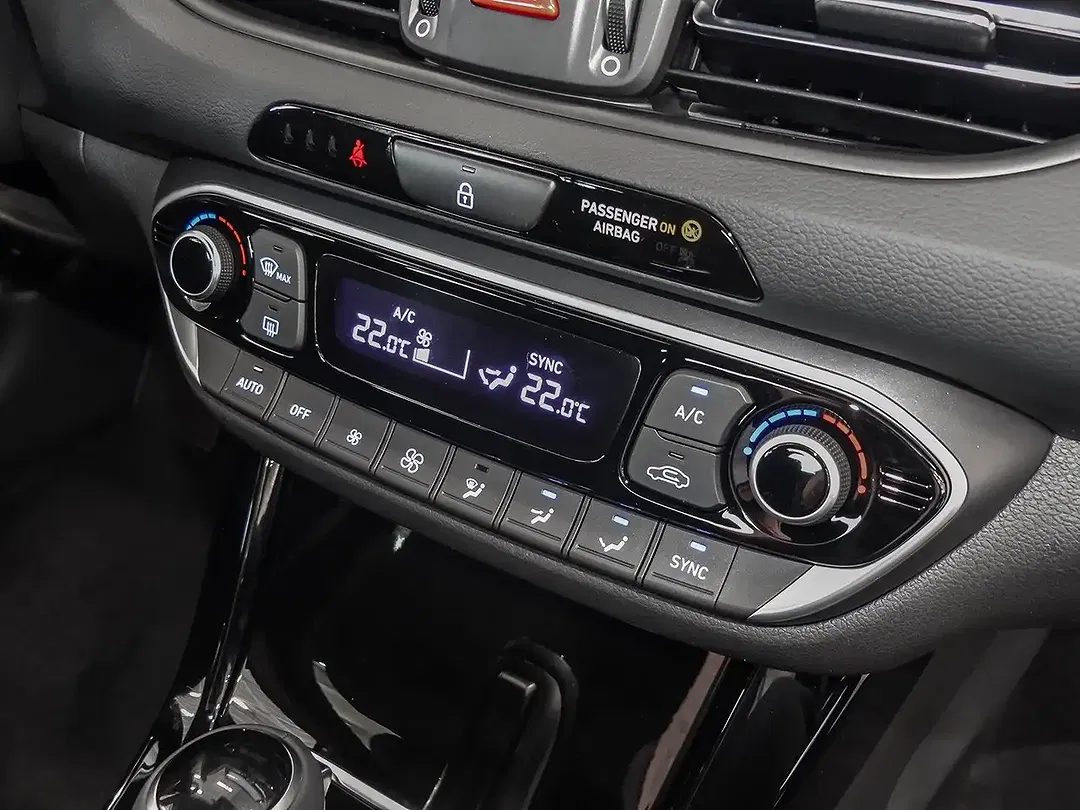 Hyundai i30 - Thumbnail 11
