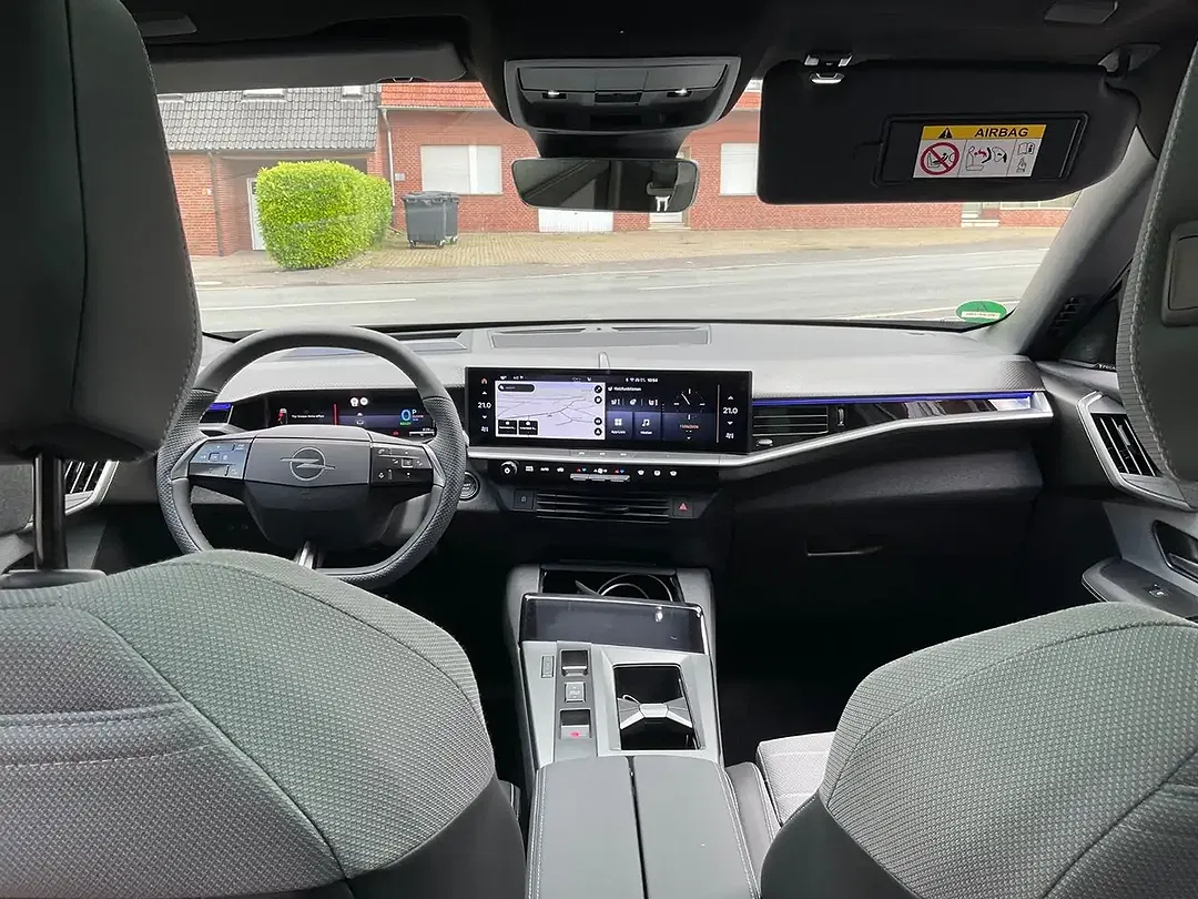 Opel Grandland X - Thumbnail 3