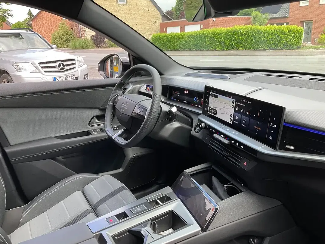 Opel Grandland X - Thumbnail 4