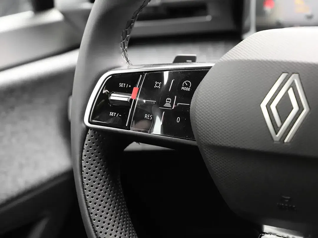 Renault Clio - Thumbnail 10