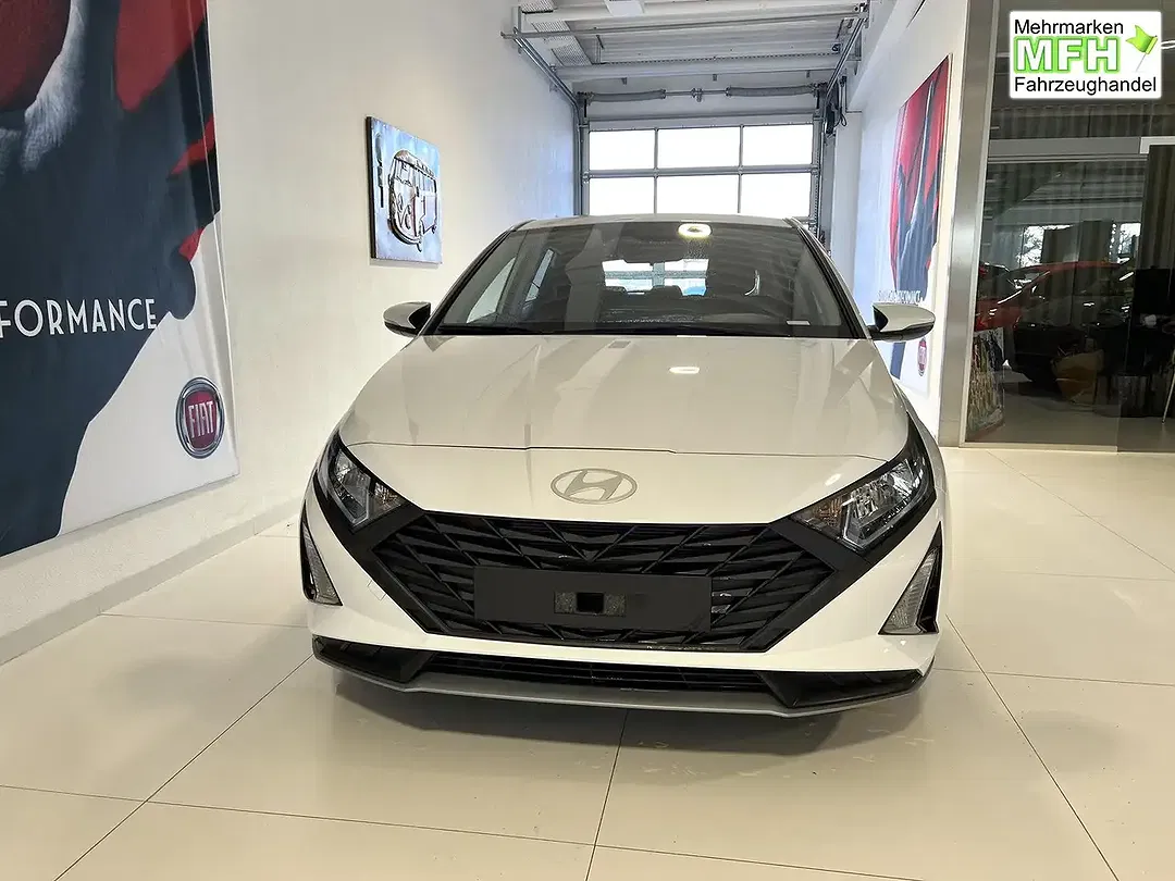 Hyundai i20 - Thumbnail 2