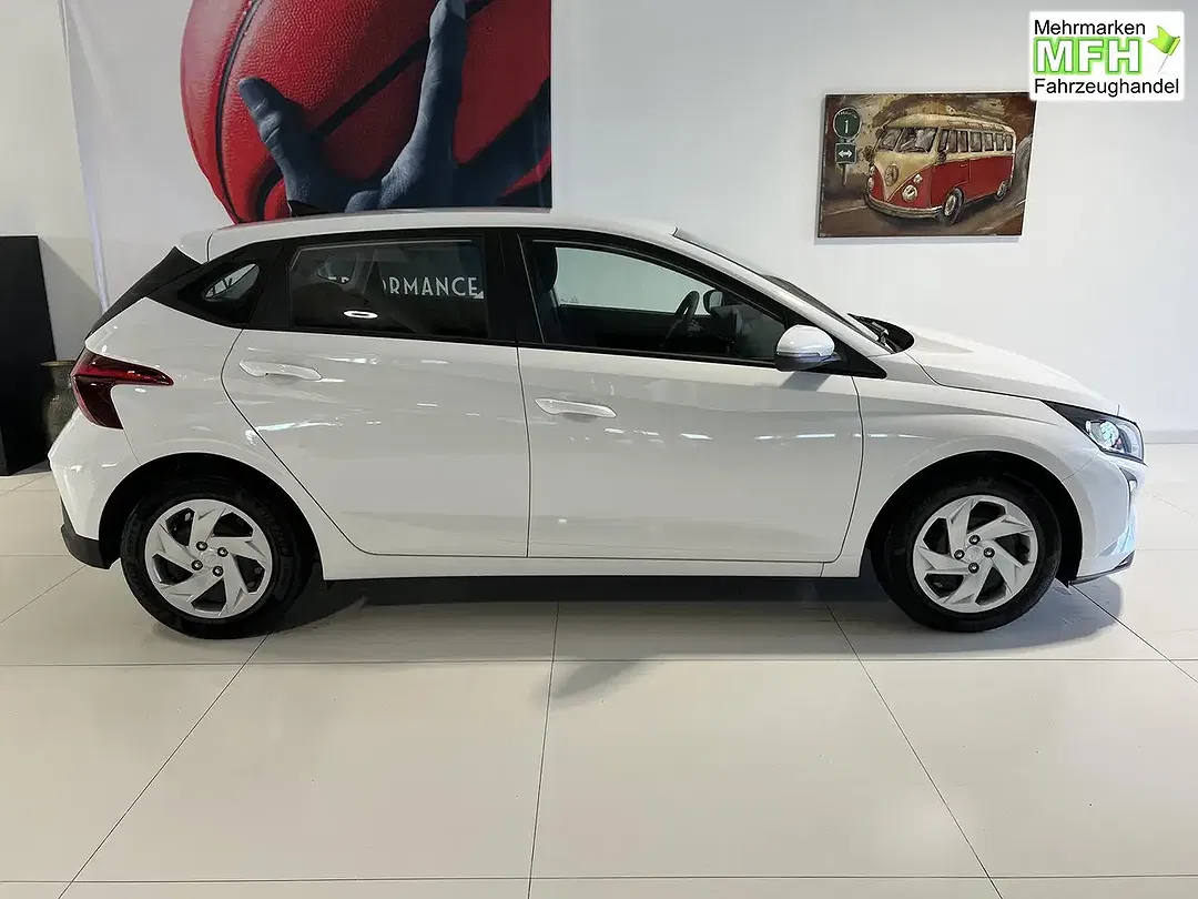 Hyundai i20 - Thumbnail 4