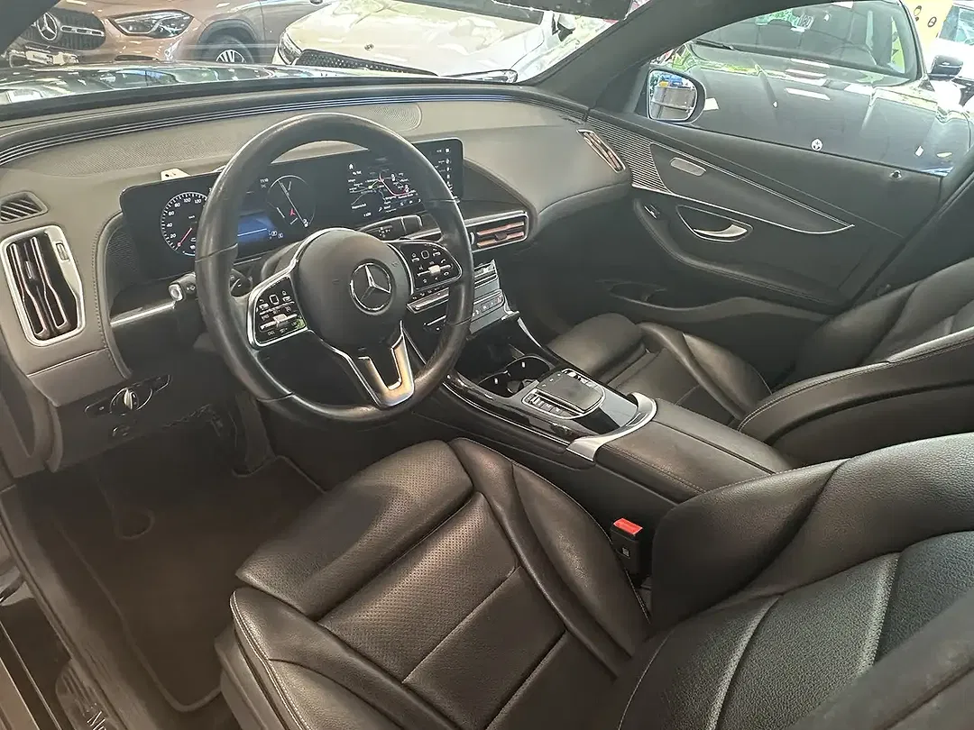 Mercedes-Benz EQC 400 - Thumbnail 11