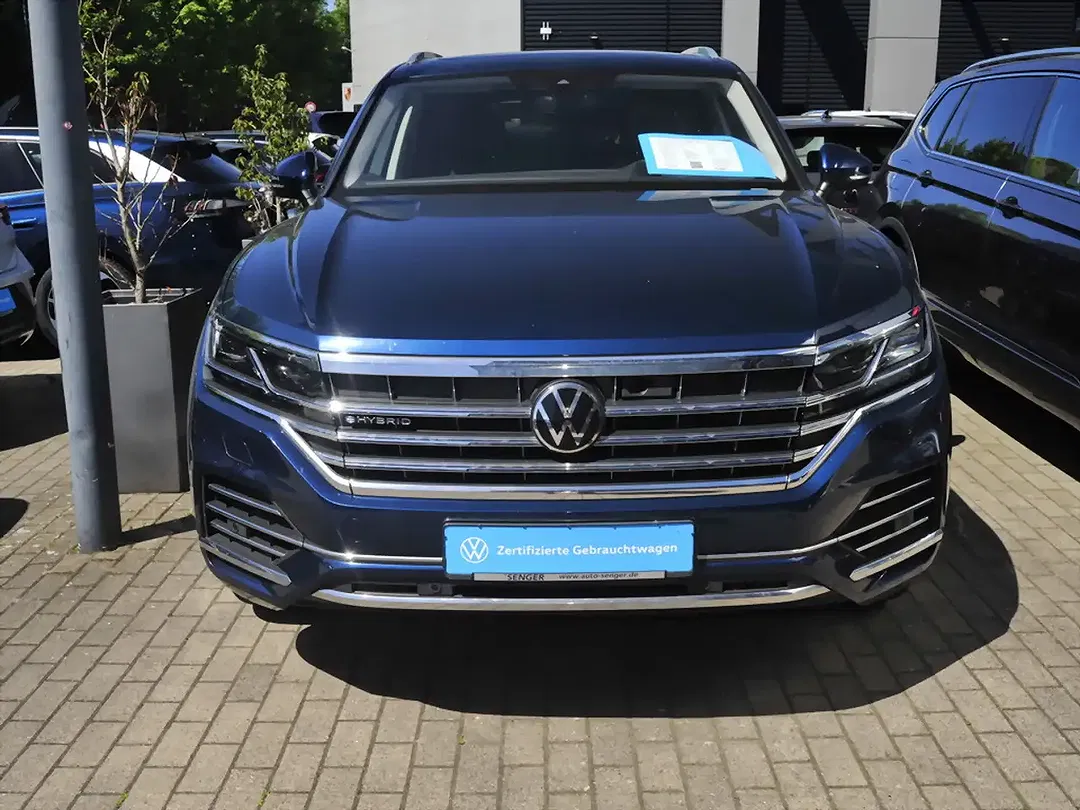 Volkswagen Touareg - Thumbnail 2