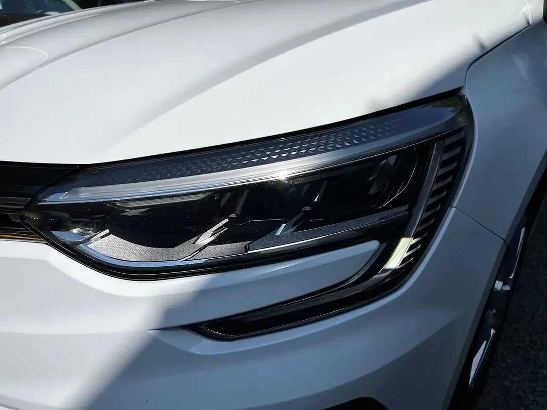 Renault Megane E-Tech - Thumbnail 2