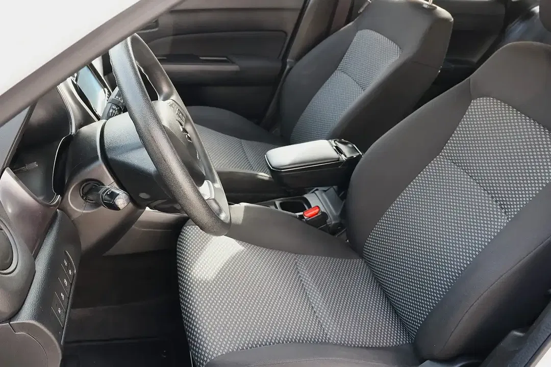 Suzuki Vitara - Thumbnail 15