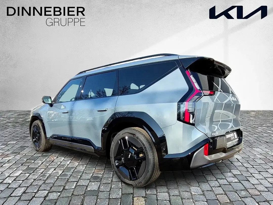 Kia EV9 - Thumbnail 2