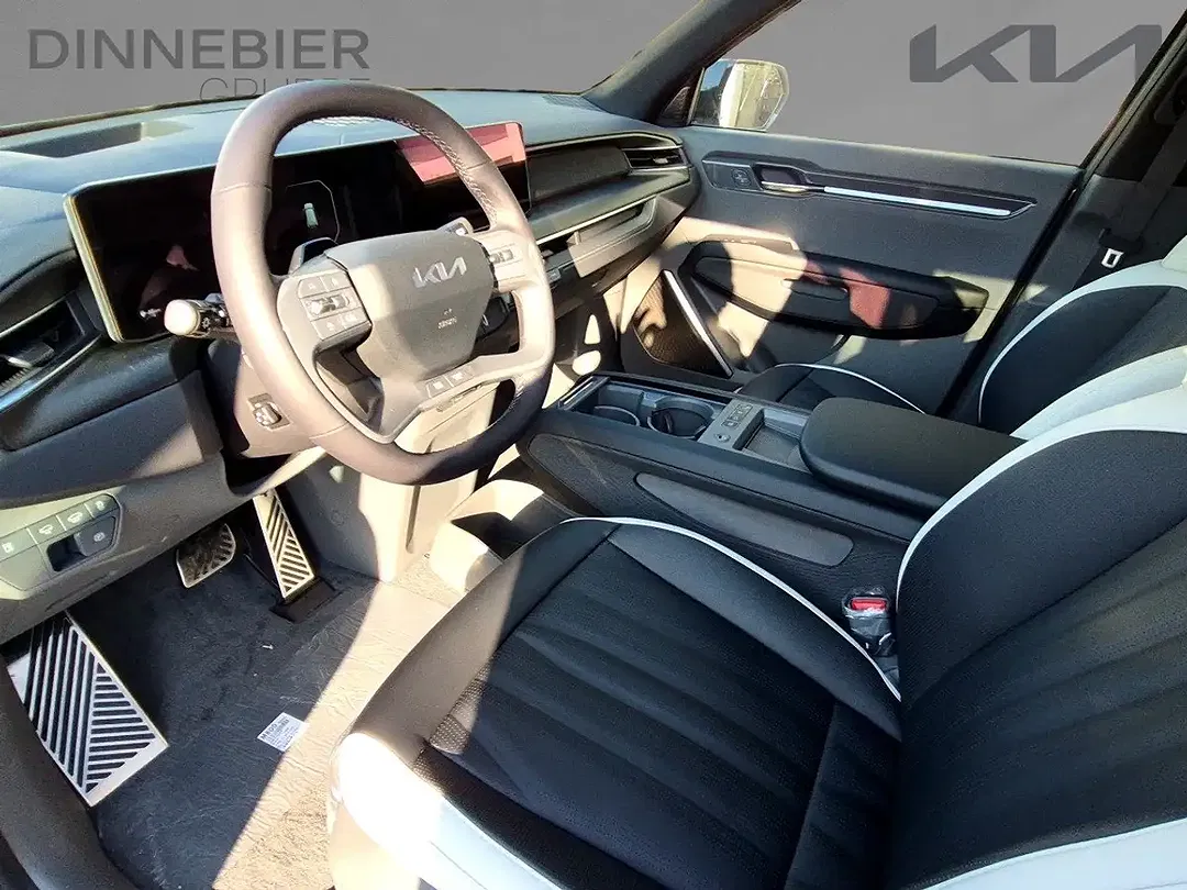Kia EV9 - Thumbnail 5