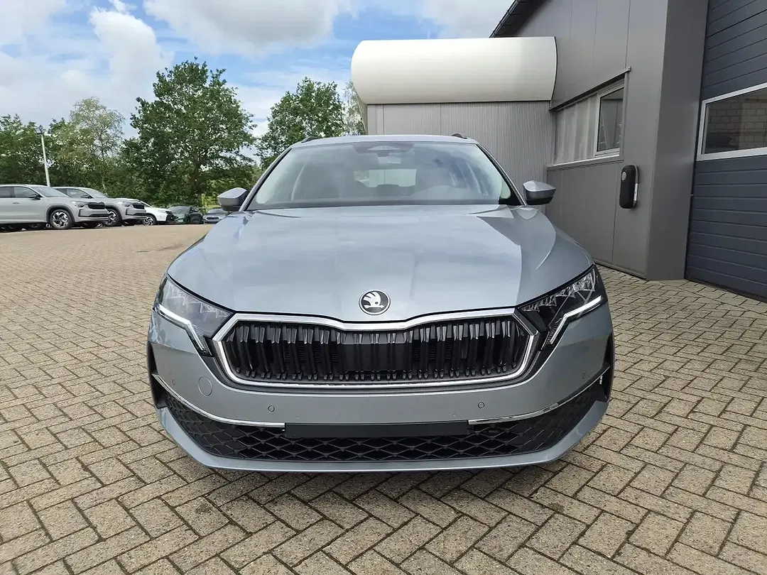 Skoda Octavia - Thumbnail 8