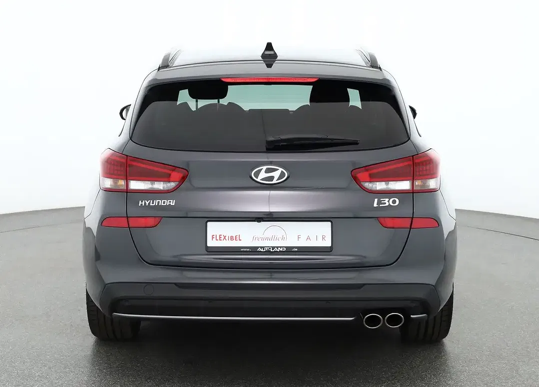 Hyundai i30 - Thumbnail 3