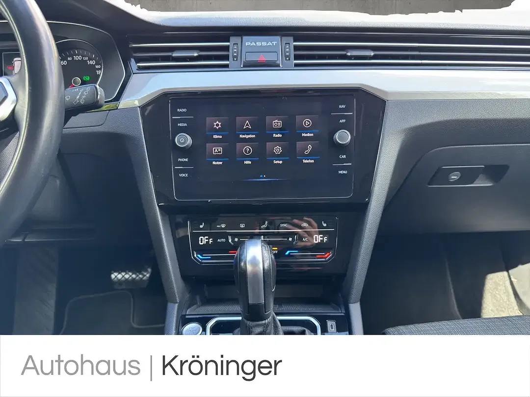 Volkswagen Passat Variant - Thumbnail 14
