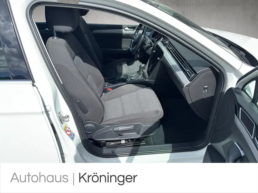 Volkswagen Passat Variant - Thumbnail 9