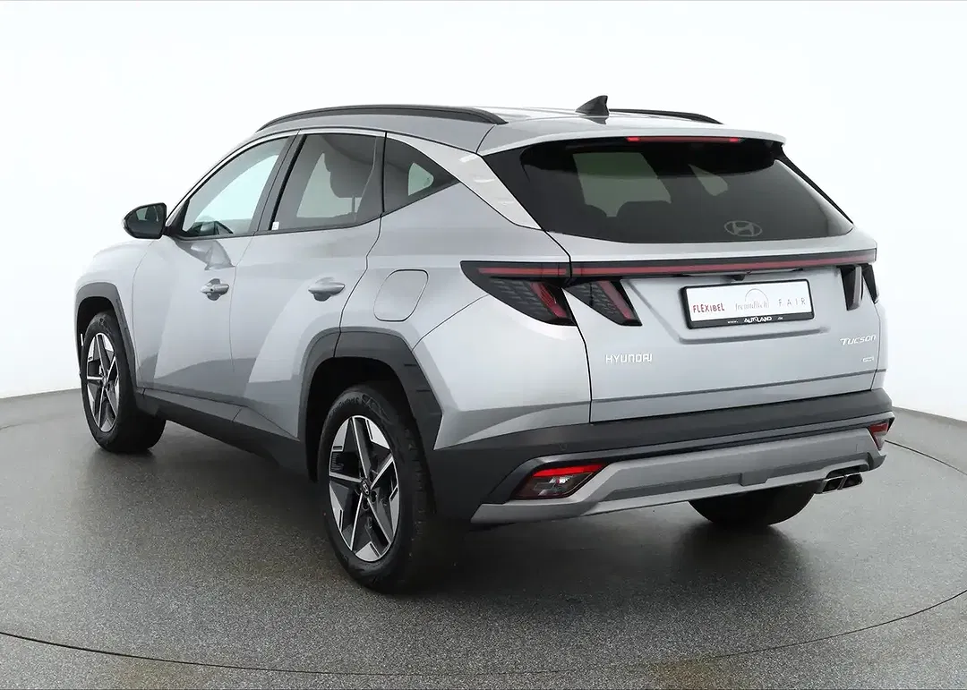 Hyundai TUCSON - Thumbnail 2