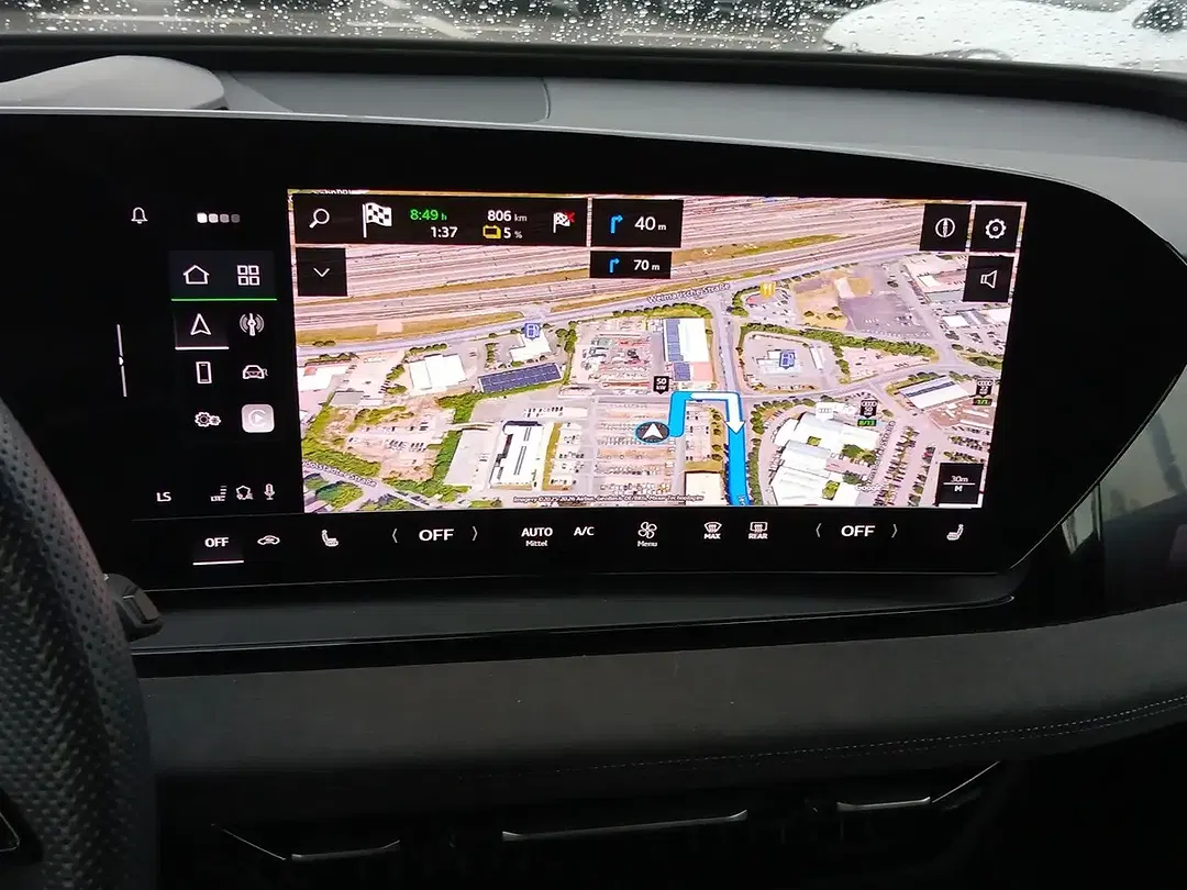 Audi SQ6 e-tron - Thumbnail 14