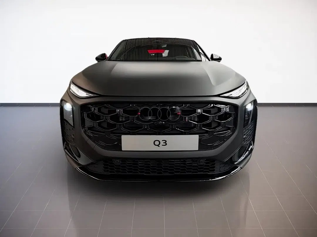 Audi Q3 - Thumbnail 3